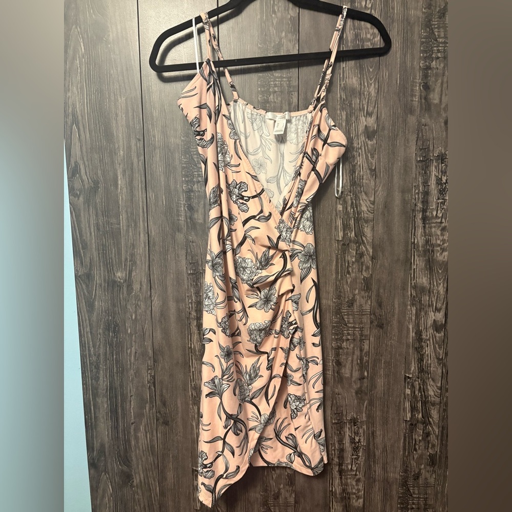 💥Buy 2 Get 1 Free💥 Streetwear Society Backless Pink and Black Floral Dress